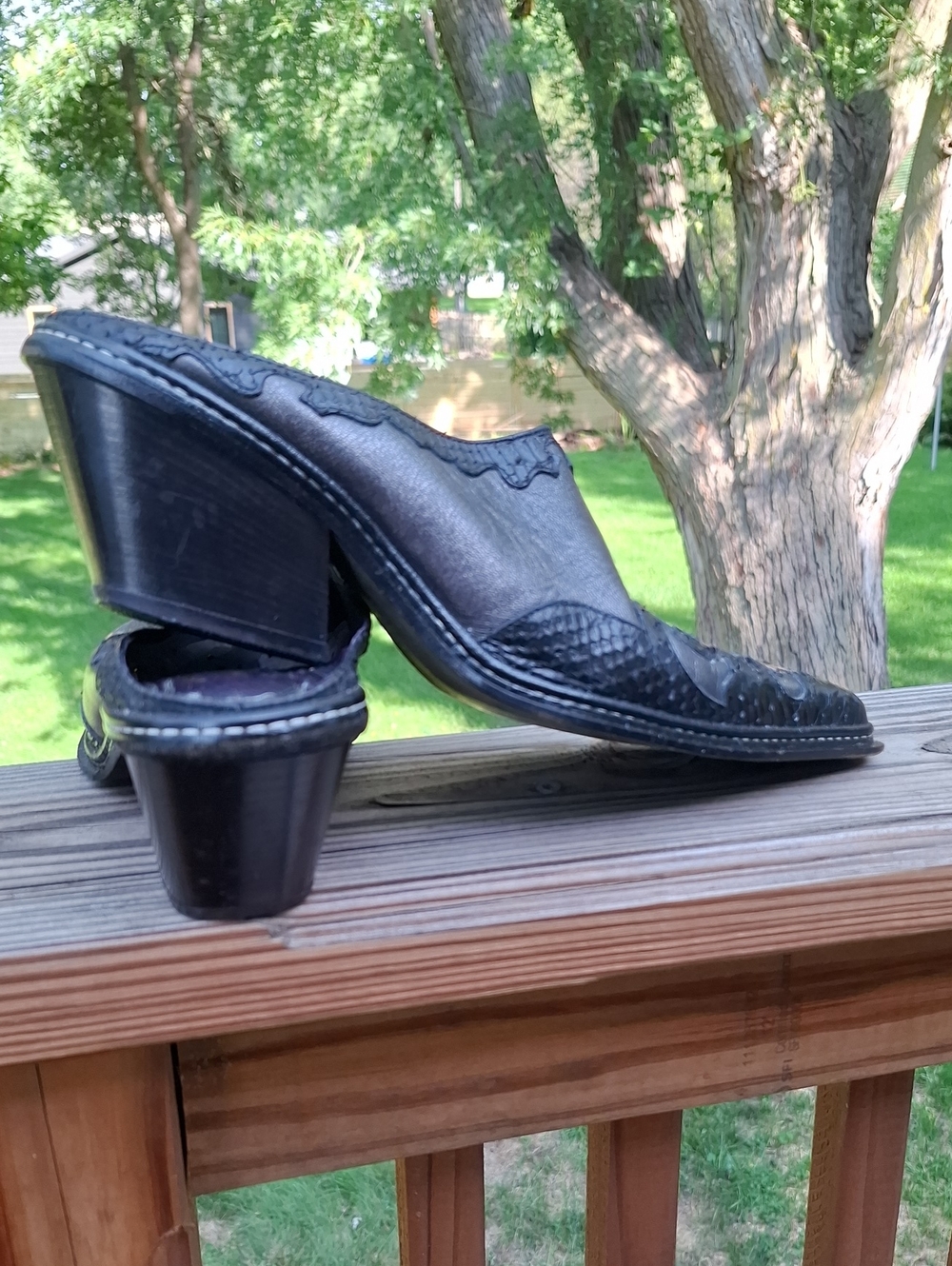 Donald J Pliner Black/Silver Leather Heeled Mules Sz 10